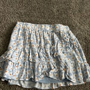cute flower skirt!!